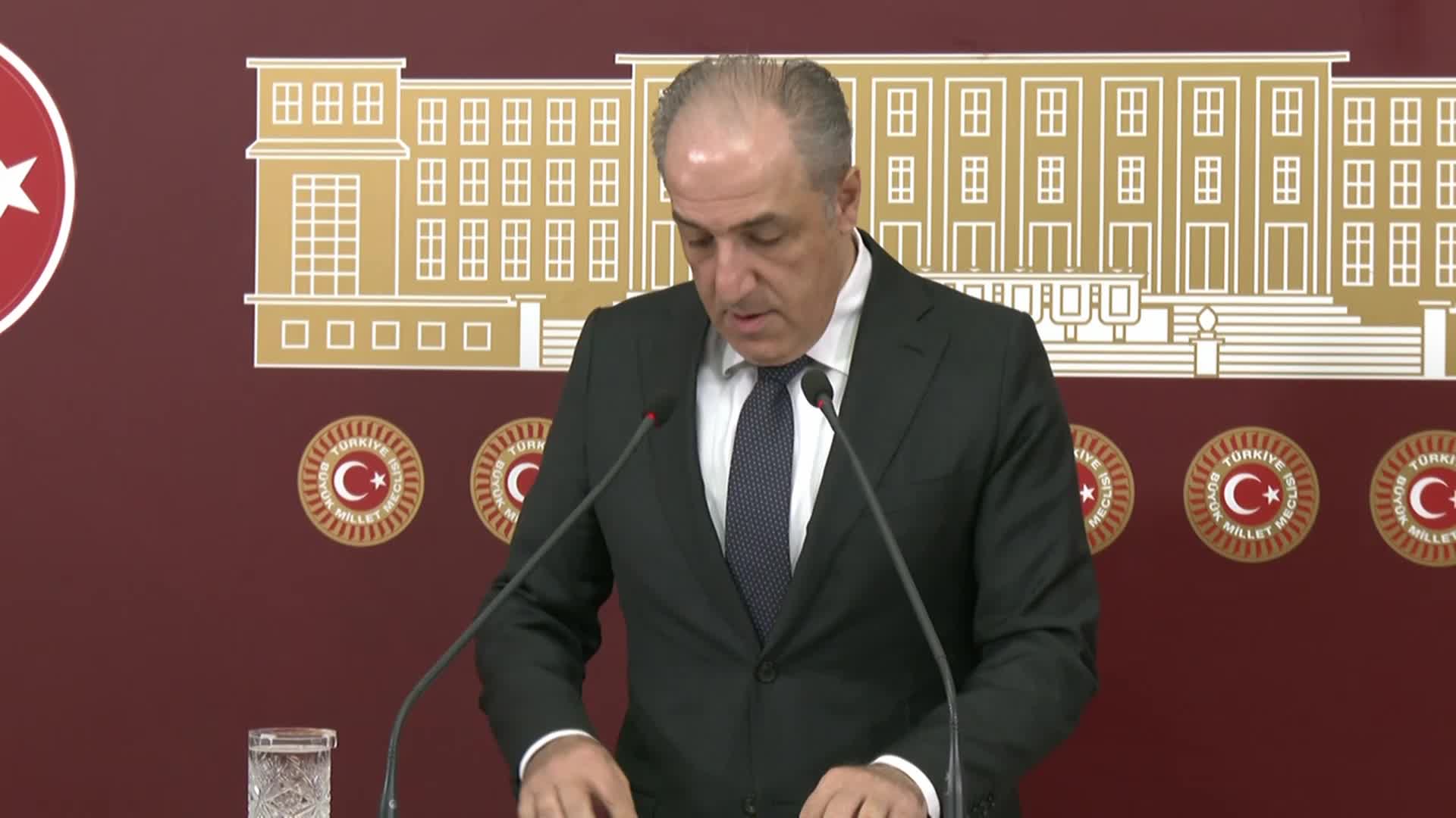 Mustafa Yeneroğlu’dan İktidara İsrail Tepkisi: “Türkiye’nin, İsrail’e Kuvvetle Muhtemel Askeri Sanayisi İçin De Kullandığı Demir-Çeliğin Yüzde 65’İni Tedarik Etmesinin Bir Açıklaması Var Mı?”