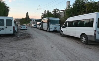 Yozgat’ta tekstil fabrikası kapandı, mağdur olduklarını söyleyen işçiler haklarını istedi