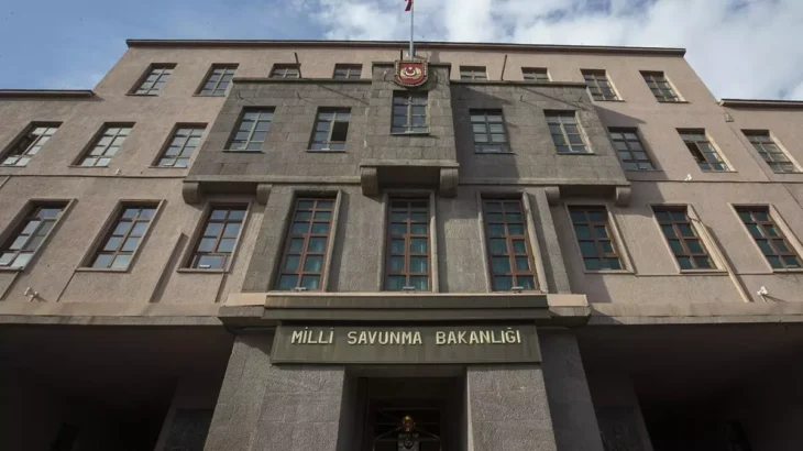 MSB Kaynakları: İnsan Kaçakçılığı Yaptığı İçin Tutuklanan Tuğgeneral Bilal Çokay’ın Rütbesi Geri Alındı