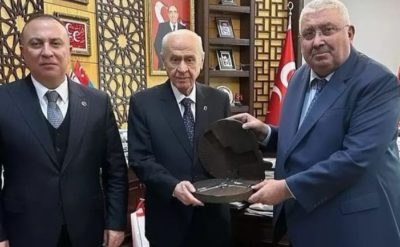 MHP’li Yönter o fotoğrafı neden paylaştı: Bahçeli’nin elindeki silahın sırrı