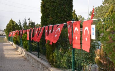 TUSAŞ saldırısının ardından Kahramankazan, bayraklarla donatıldı