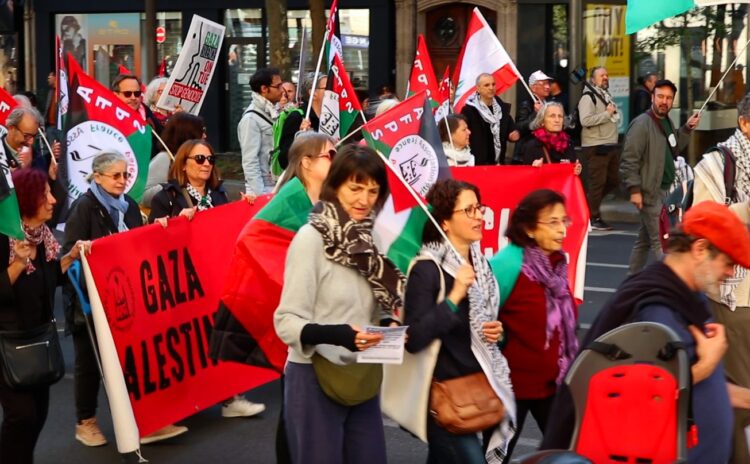 Paris’te binlerce kişiden İsrail’e protesto yürüyüşü