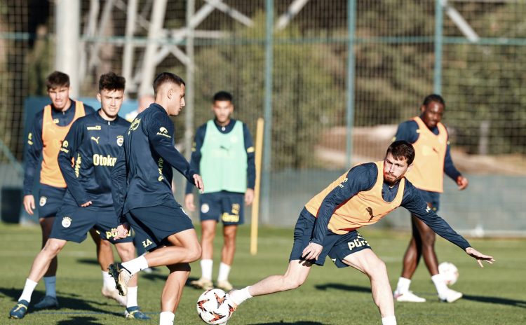 Mourinho eski takımına karşı rakip oluyor! Fenerbahçe’de Manchester United maçı hazırlıkları başladı