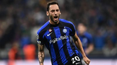 Hakan Çalhanoğlu Transfer Söylentilerine Son Noktayı Koydu