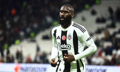 Beşiktaş’ta 2 isim transfer döneminde yolcu!